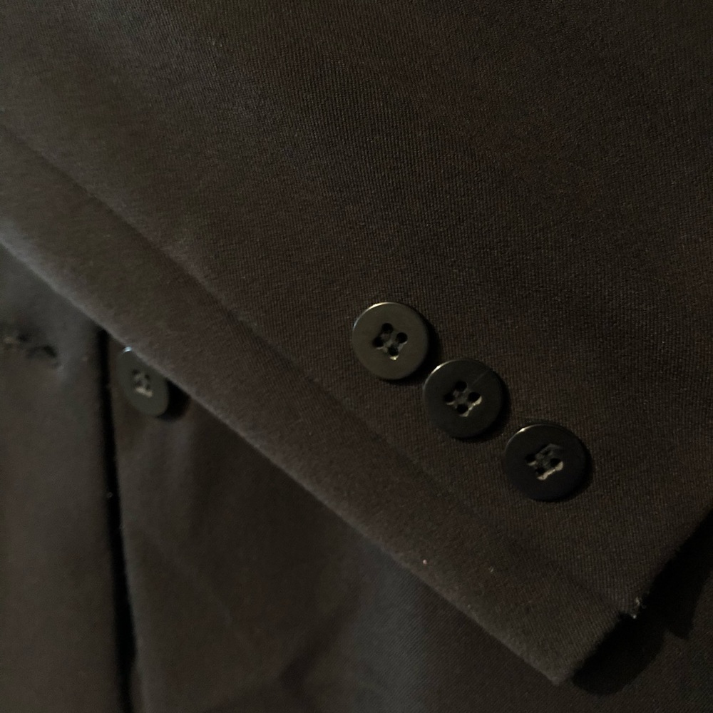 Blazer - Picture 3 of 4